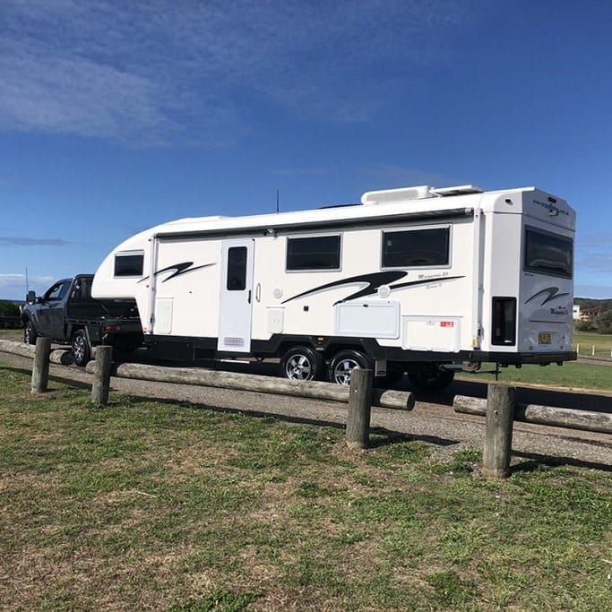 what-is-a-fifth-wheeler-travelhome